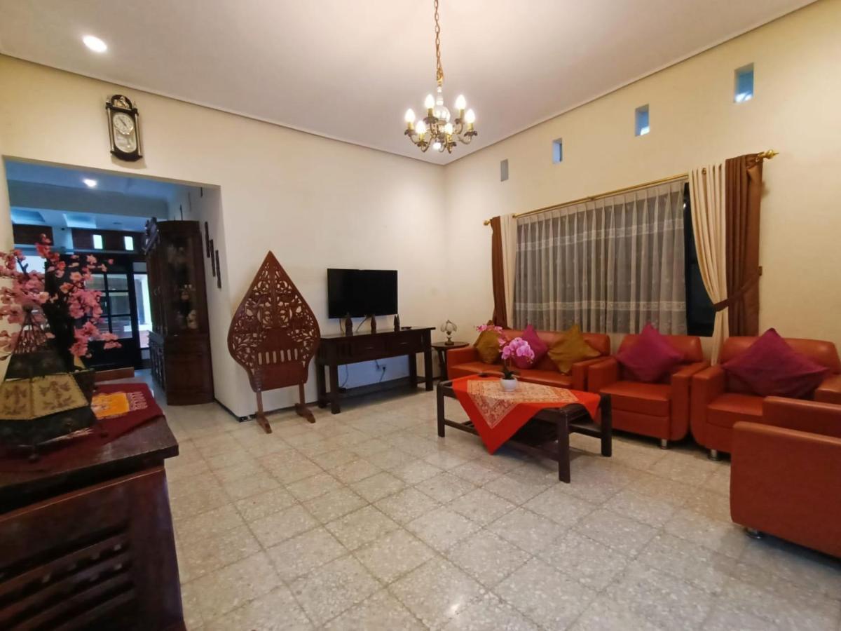 Rumah Kami Guest House Yogyakarta Dış mekan fotoğraf